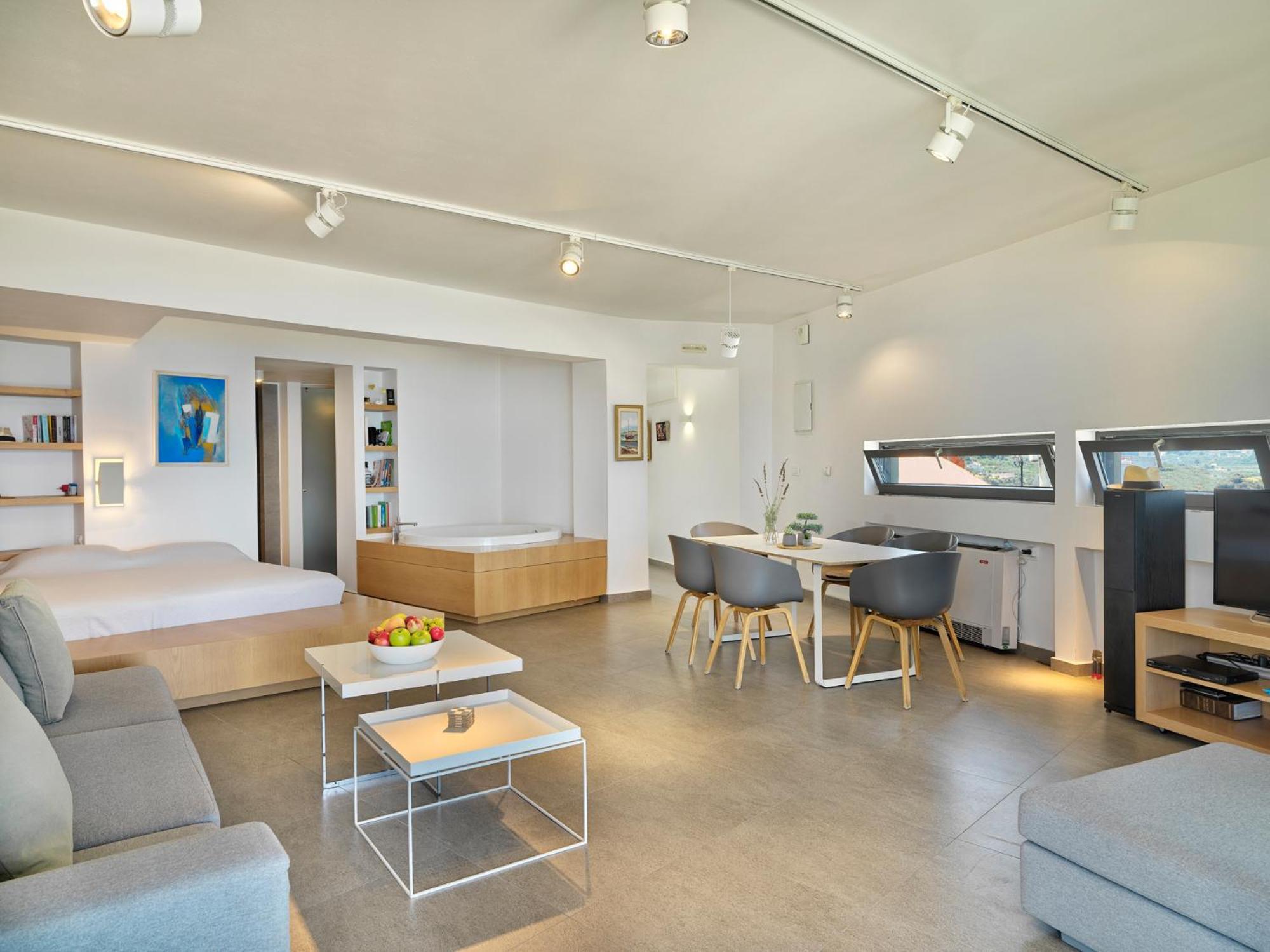 Alectrona Living Crete, Rocsea Luxury Apartment Platanés Εξωτερικό φωτογραφία